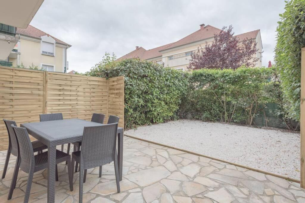 Garden Apartment Next To Disneyland Bussy-Saint-Georges Eksteriør bilde